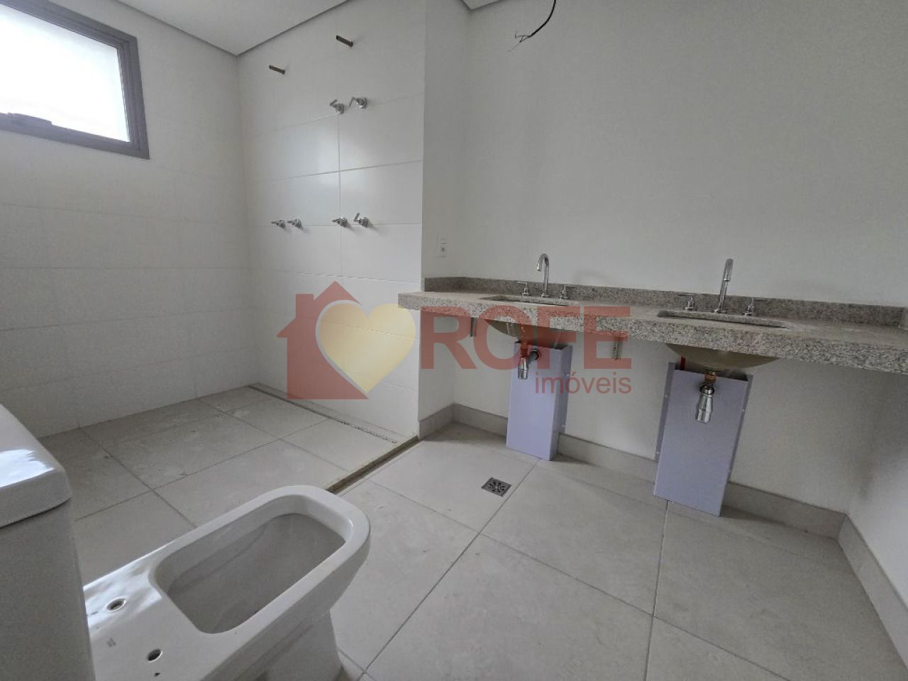 Foto 23 - RF40715