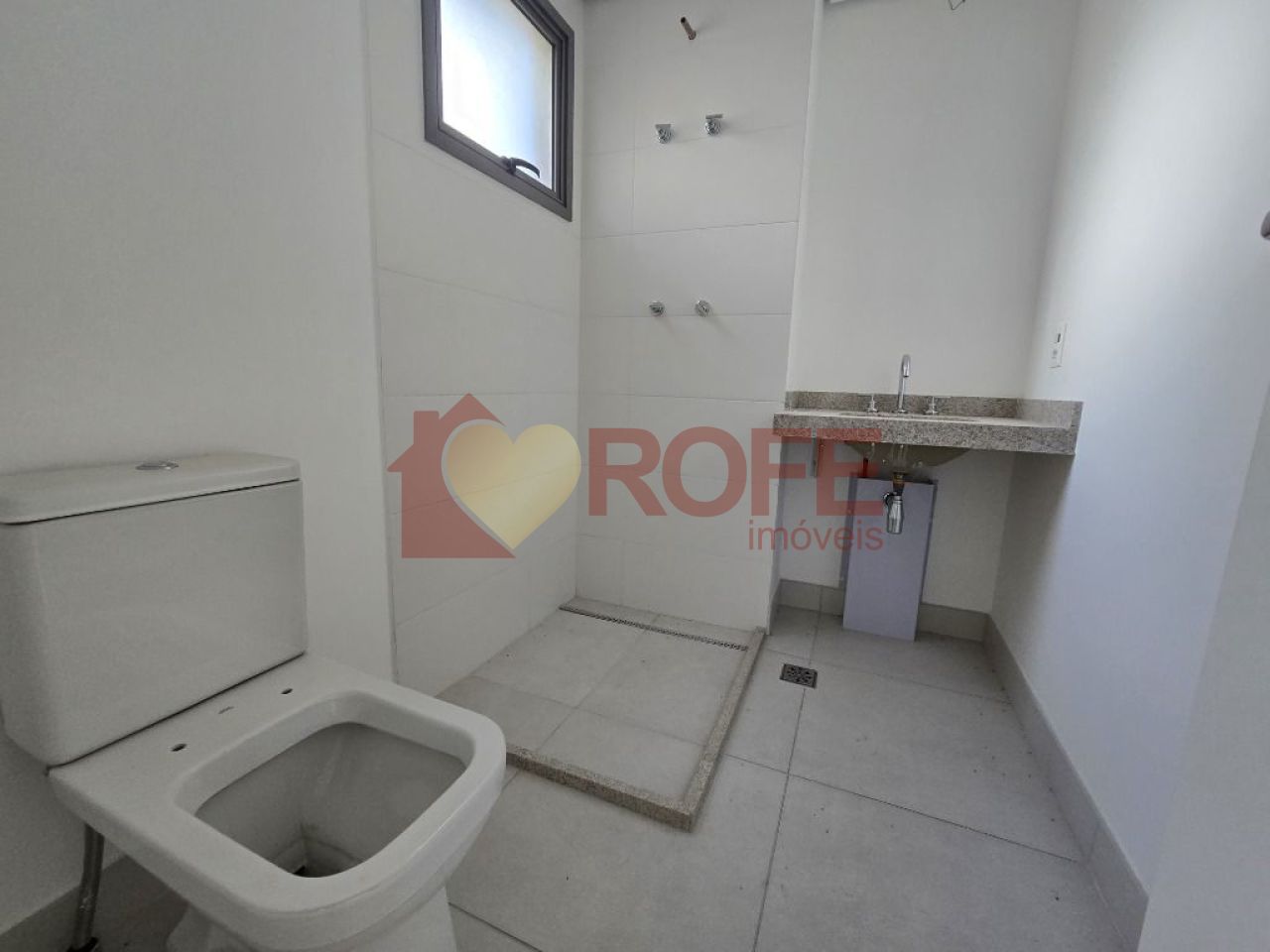 Foto 26 - RF40715