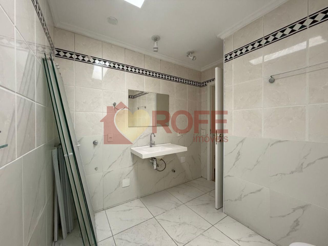 Foto 15 - RF40887