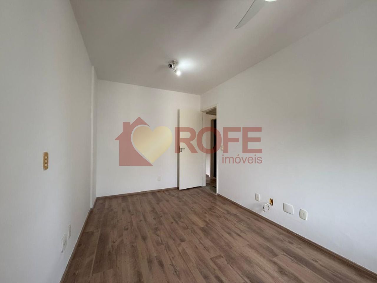 Foto 30 - RF40887