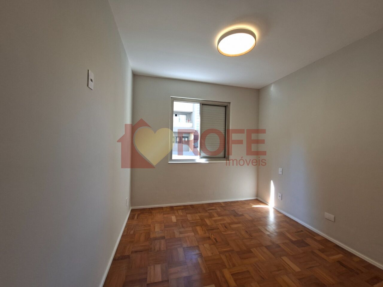 Foto 8 - RF41030