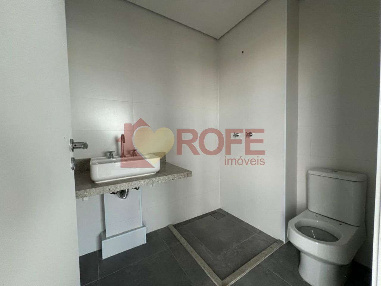 Foto 5 - RF41610