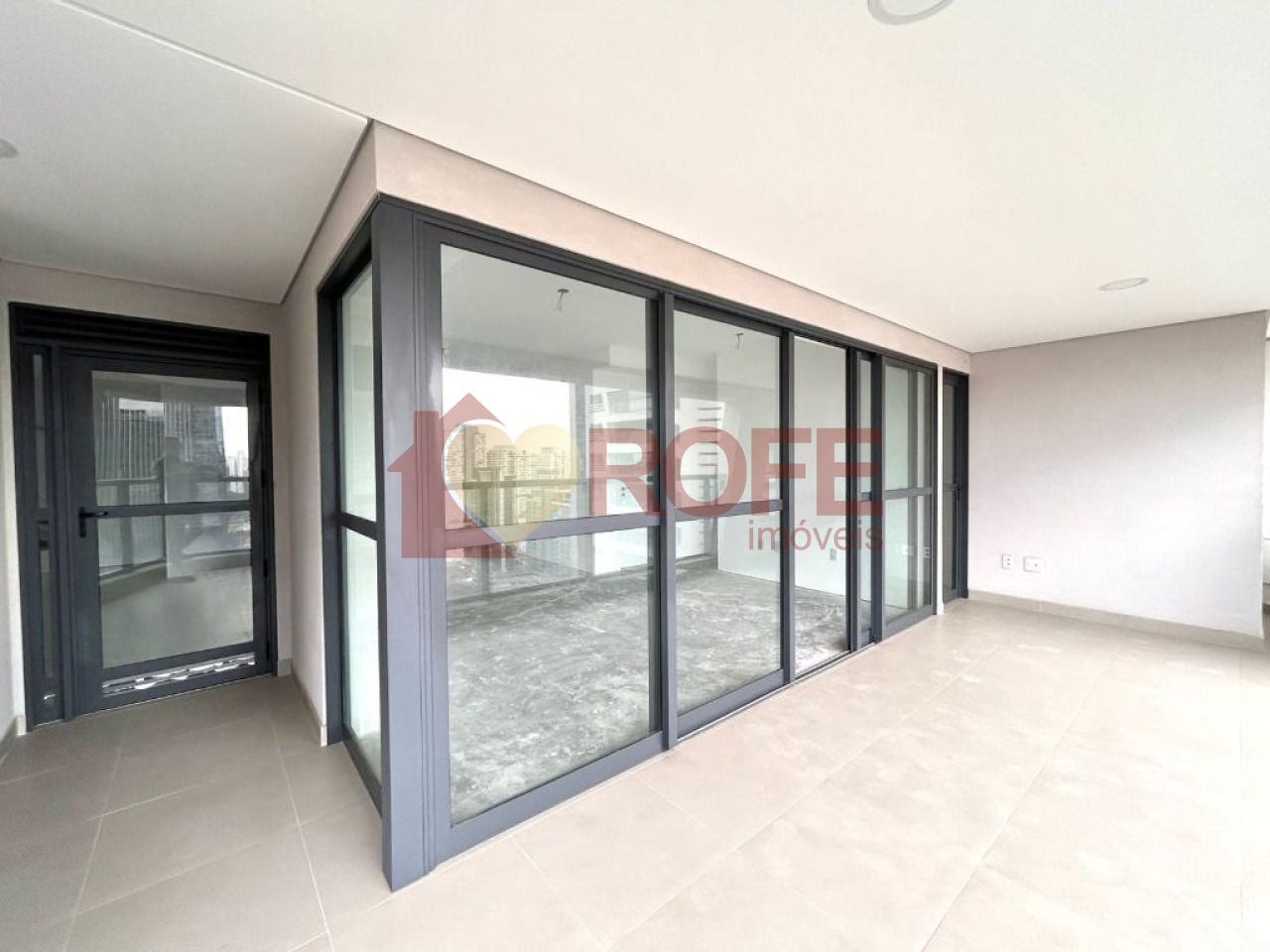 Foto 6 - RF41806