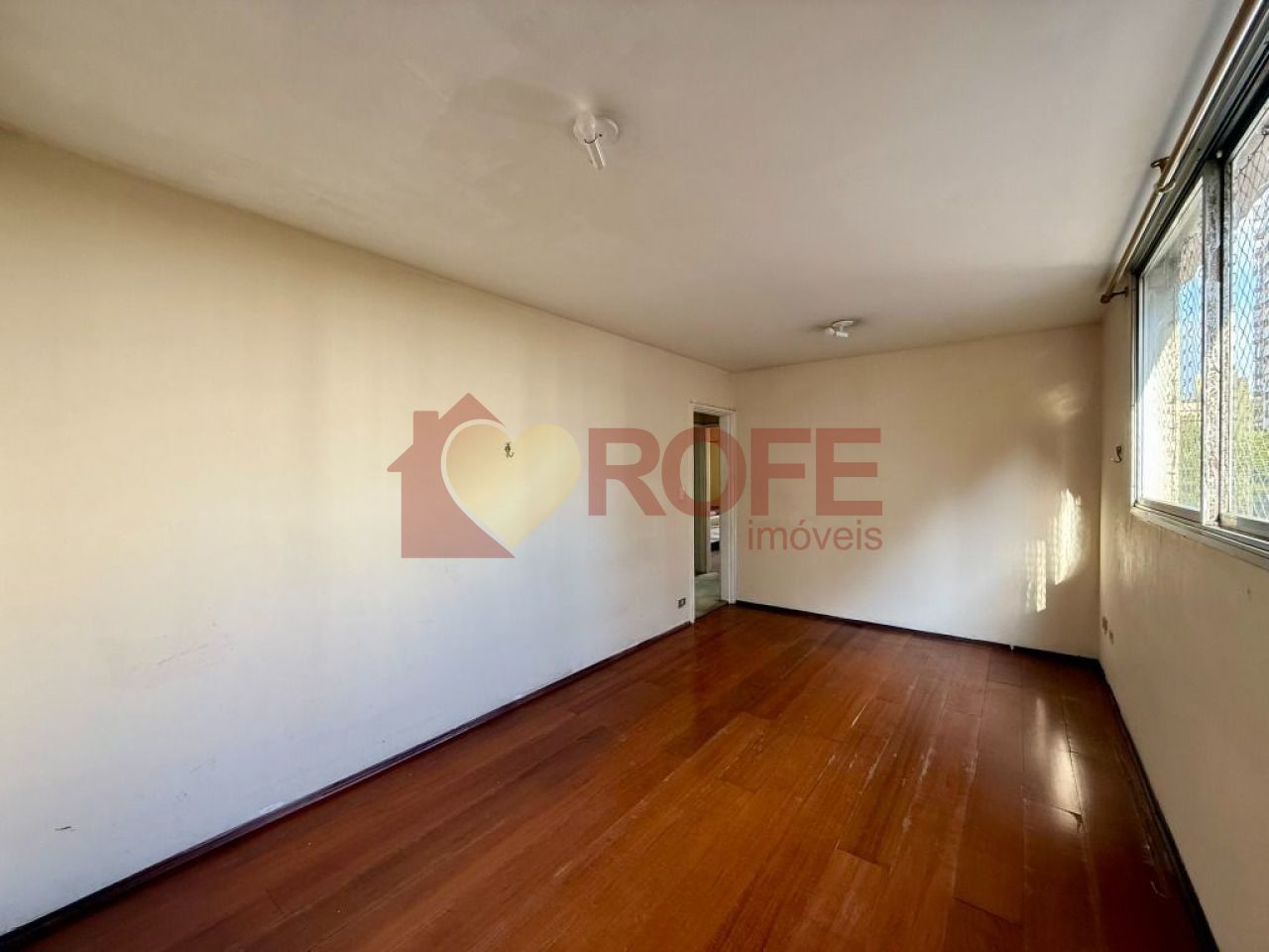 Foto 3 - RF41833