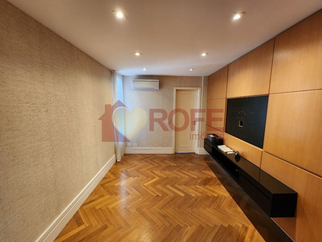Foto 23 - RF41900