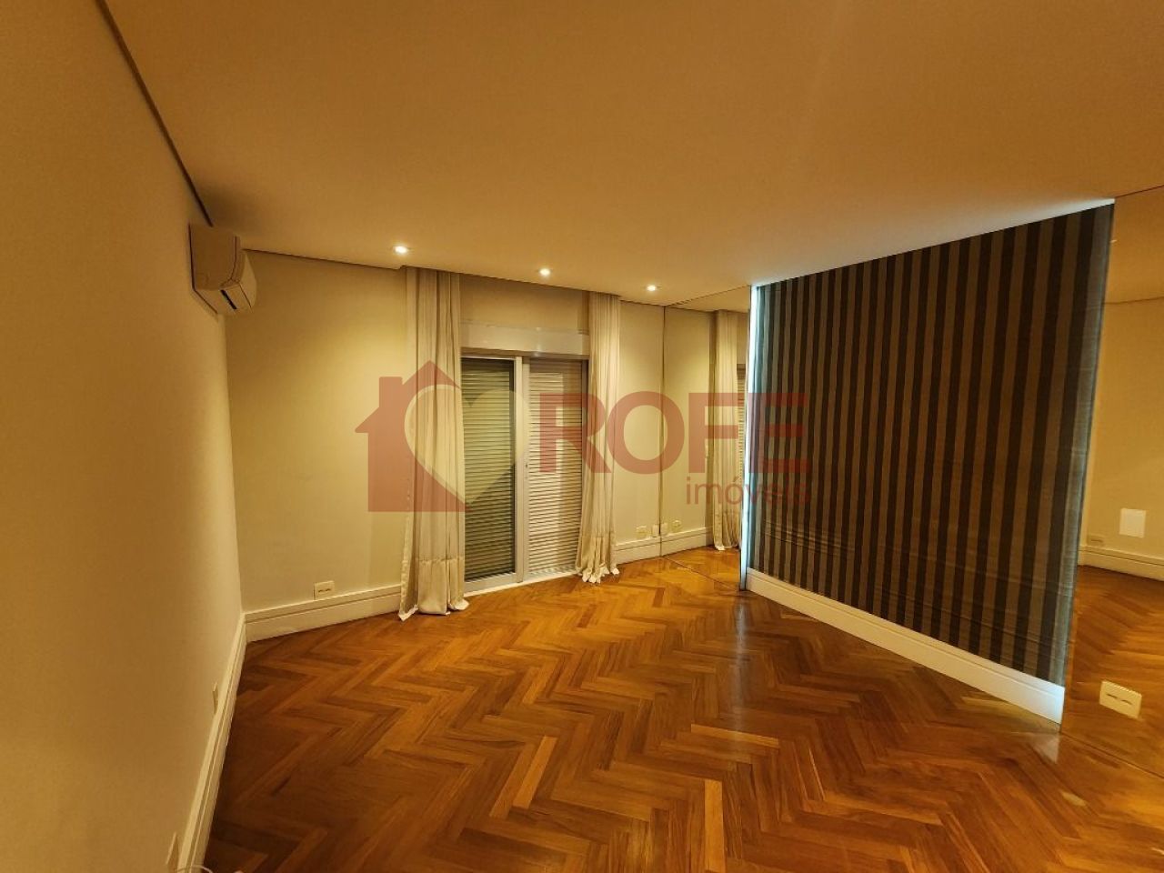 Foto 37 - RF41900