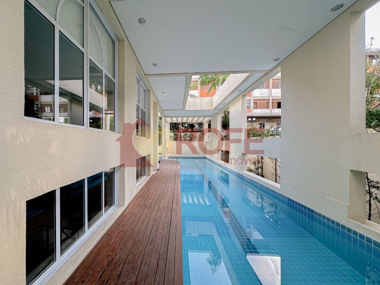 Foto 41 - RF41951
