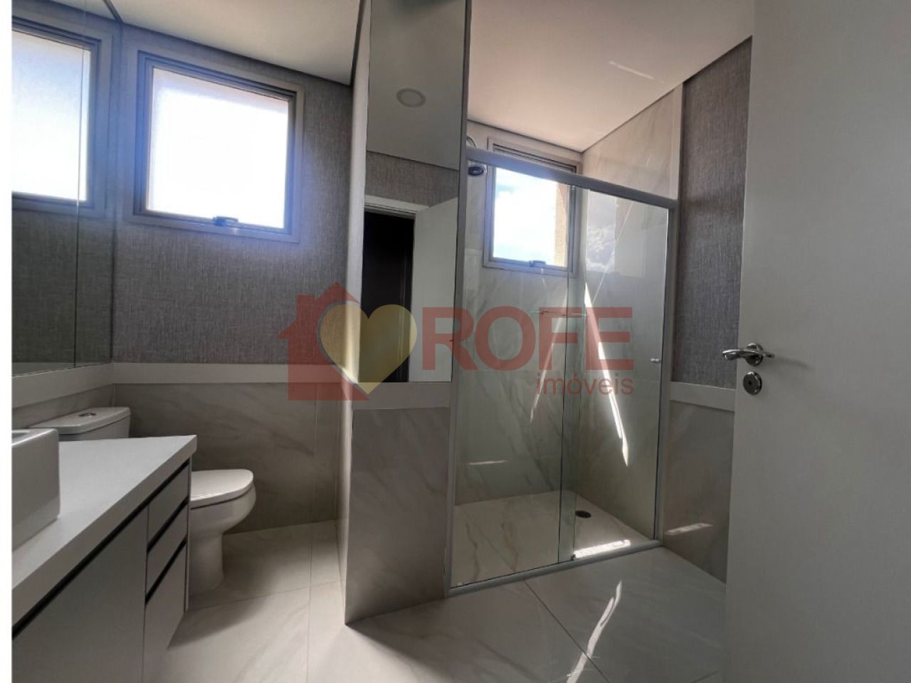 Foto 37 - RF42056