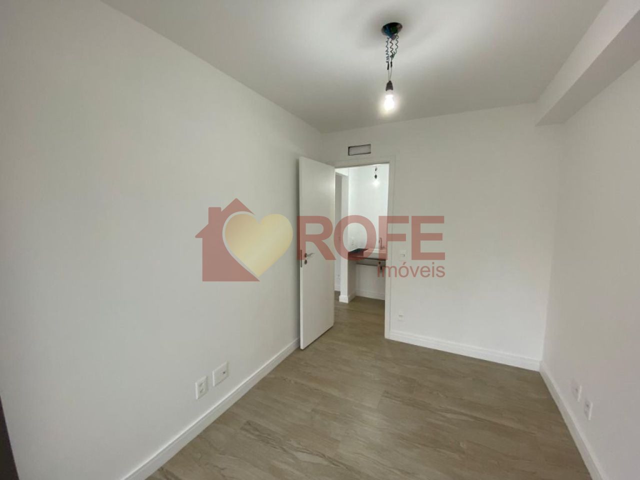 Foto 4 - RF42123