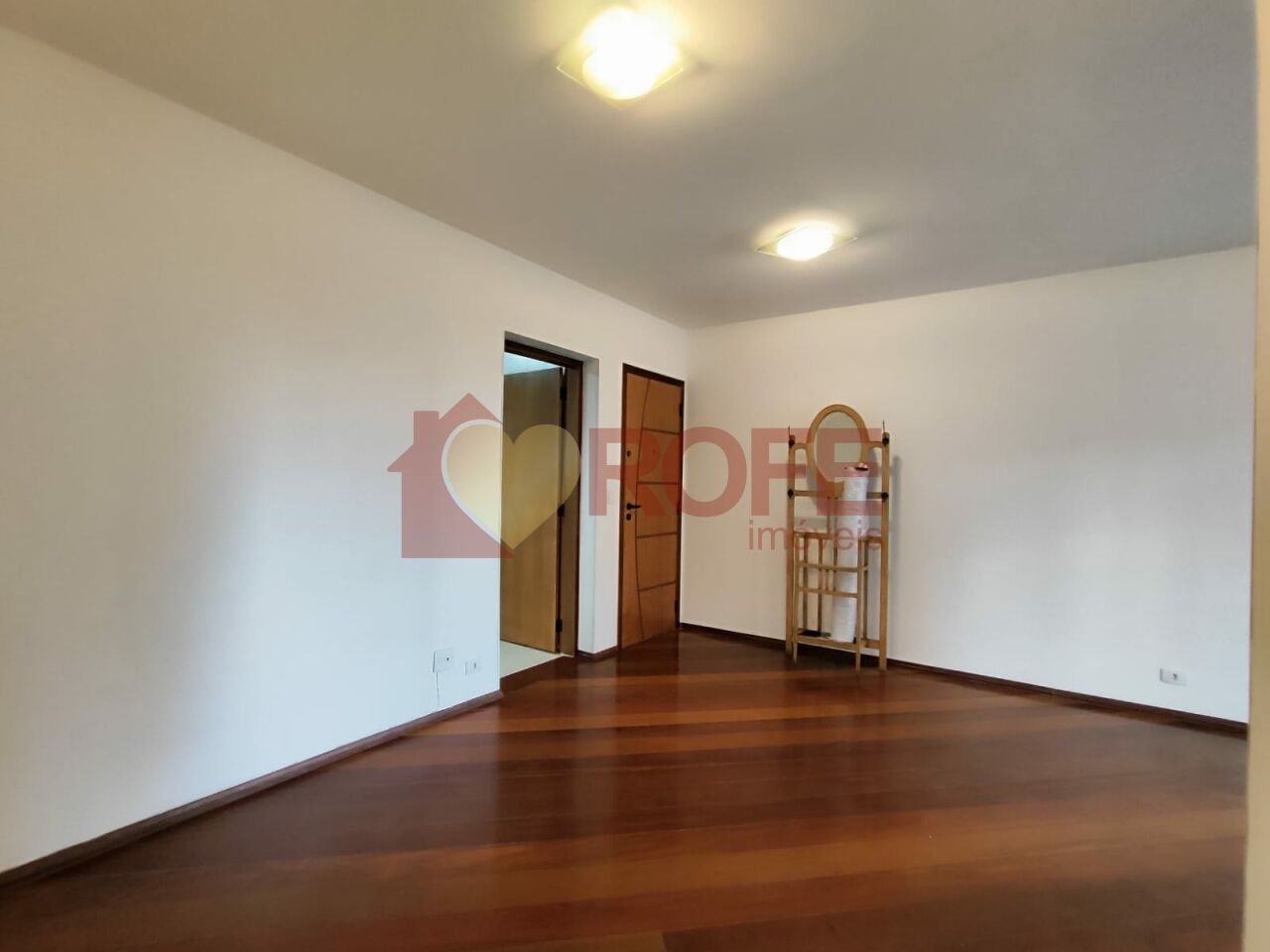 Foto 7 - RF42305
