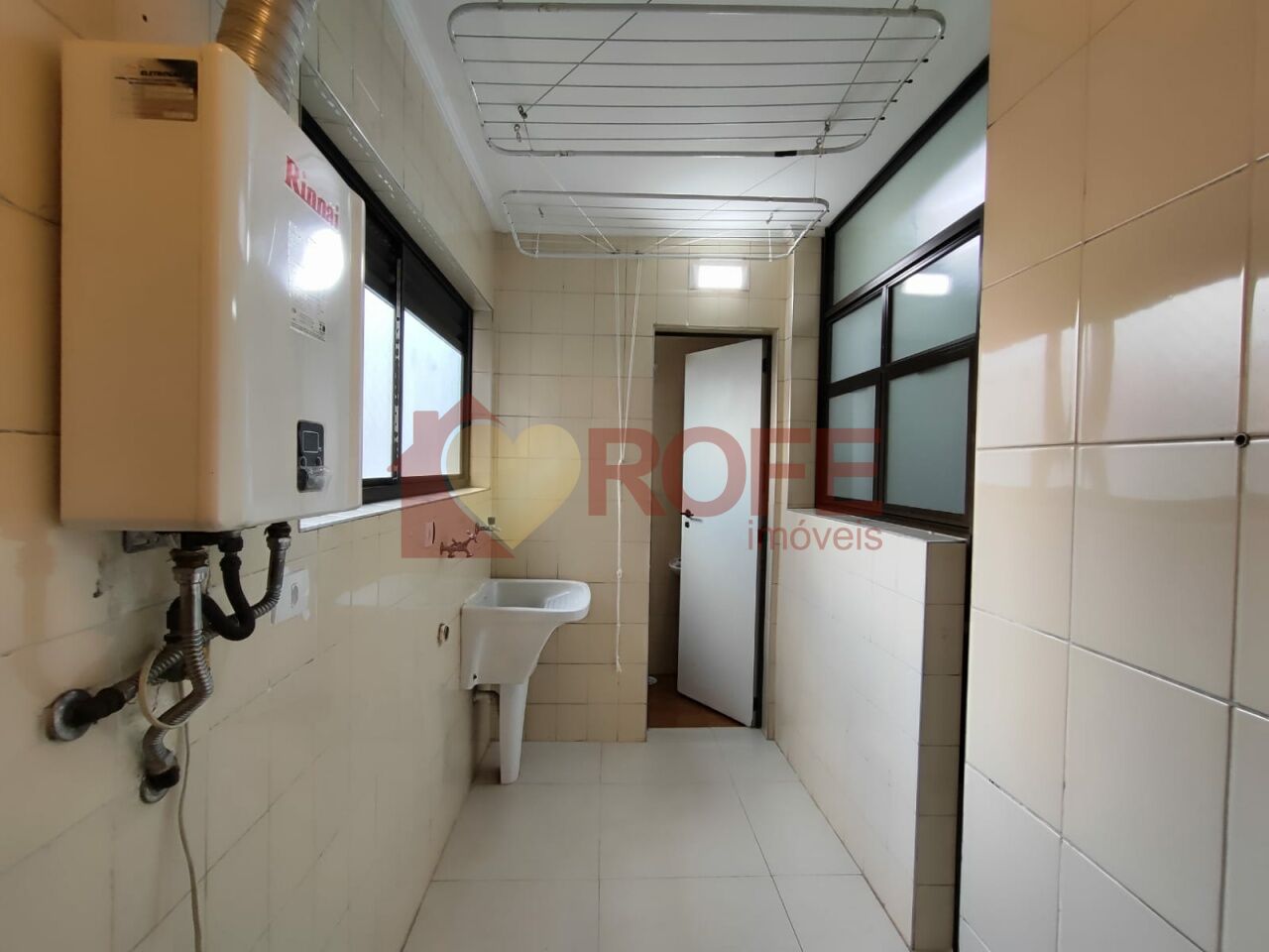 Foto 12 - RF42305
