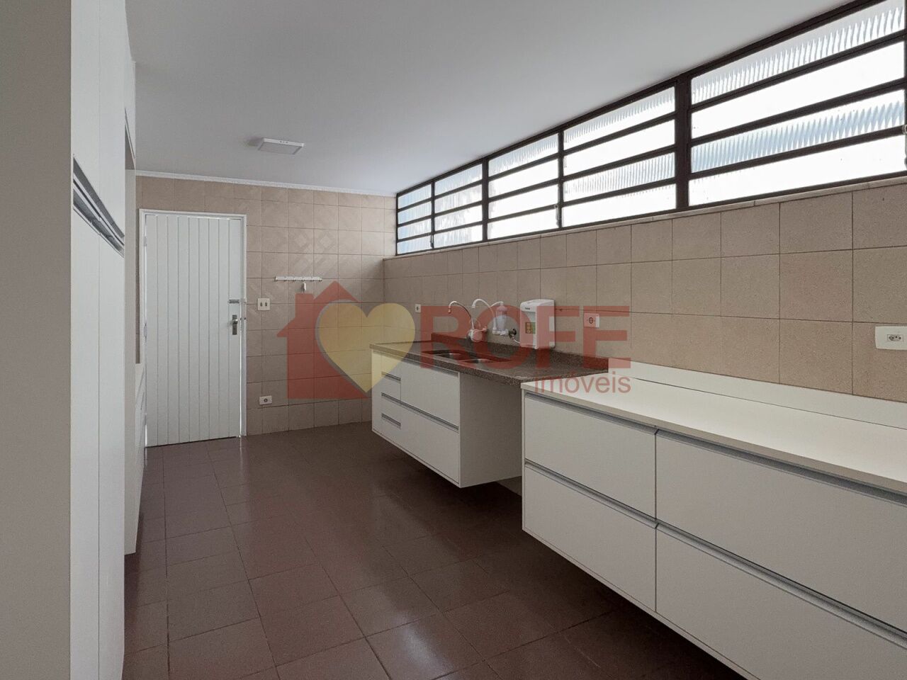 Foto 29 - RF42400