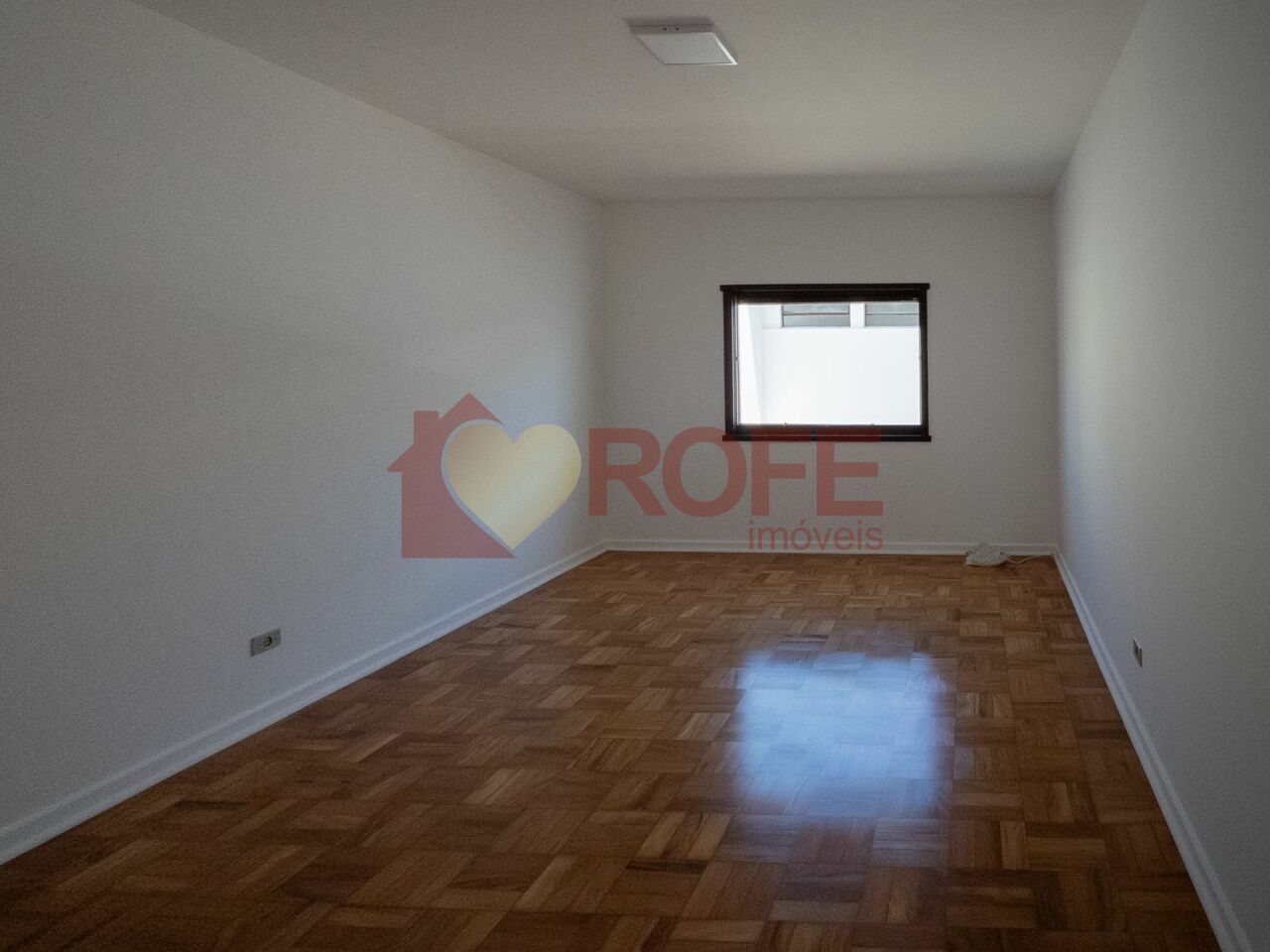 Foto 47 - RF42400