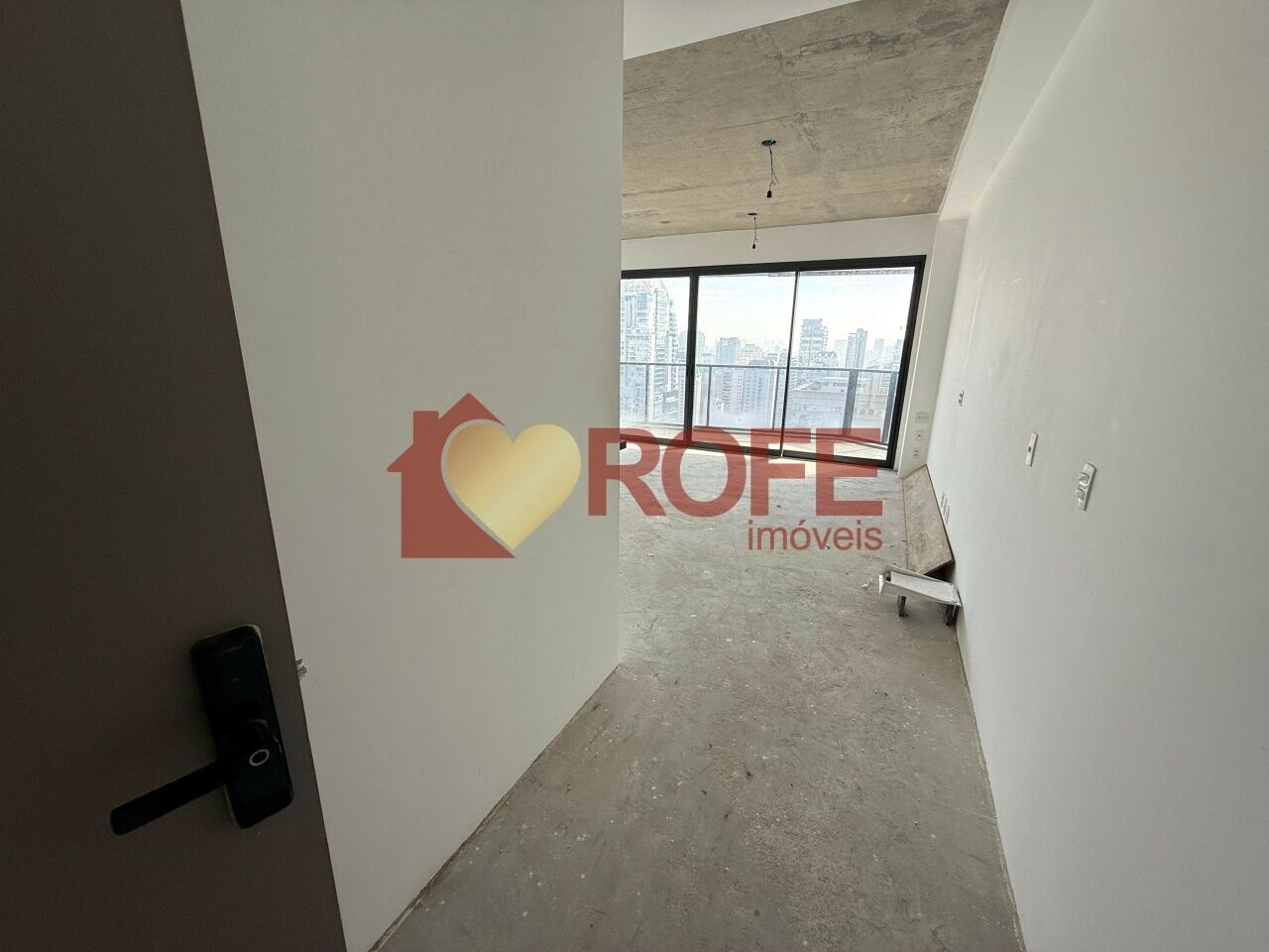 Foto 4 - RF42563