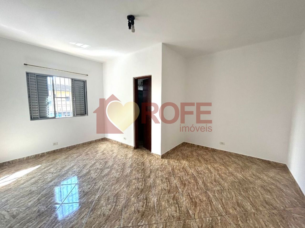 Foto 2 - RF42630