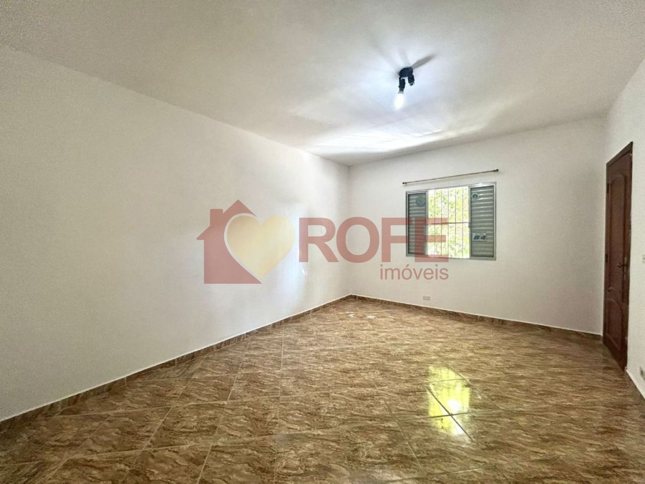 Foto 4 - RF42630