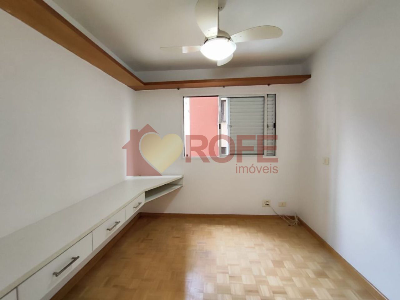 Foto 4 - RF42835
