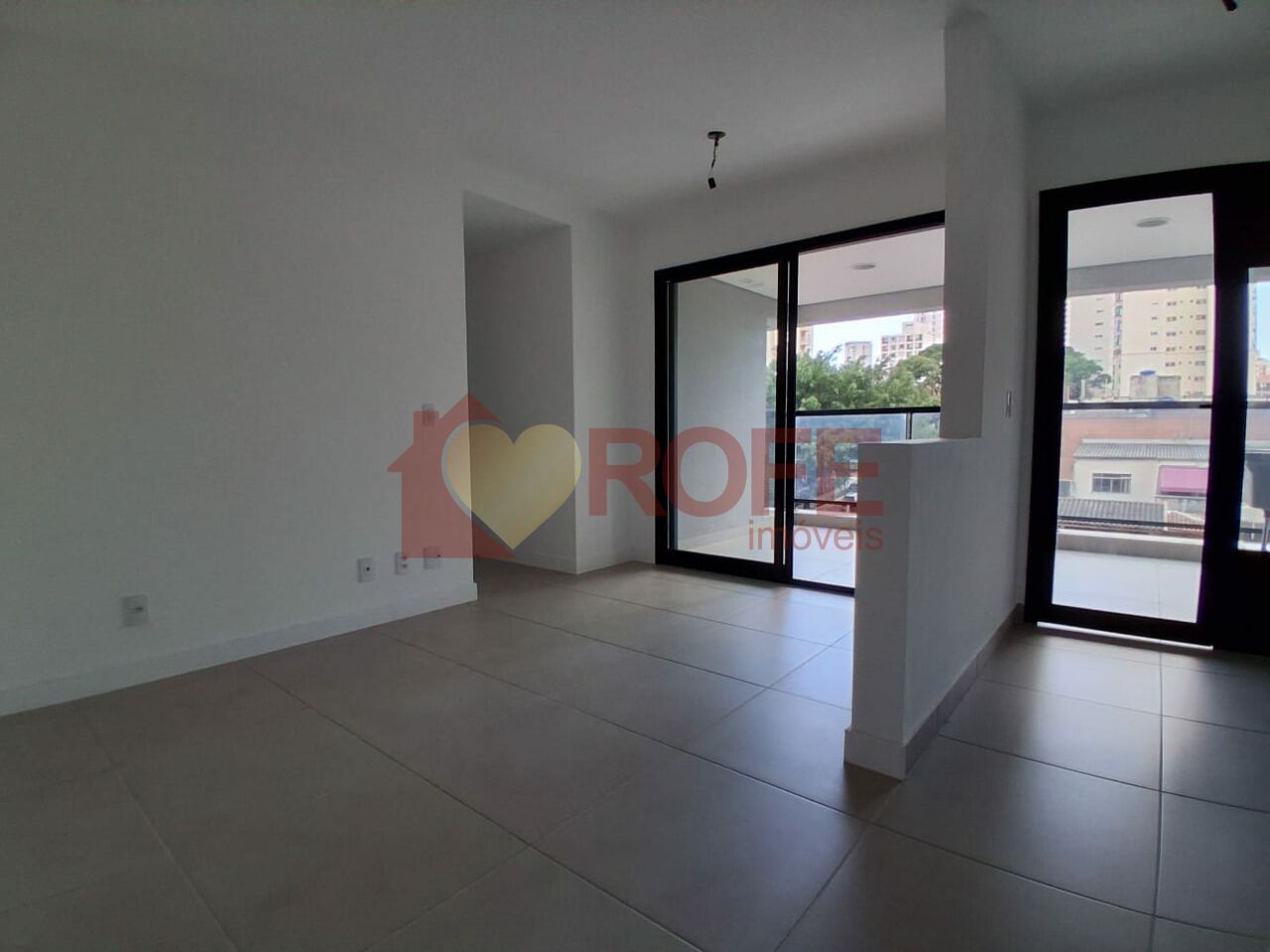 Foto 5 - RF42942