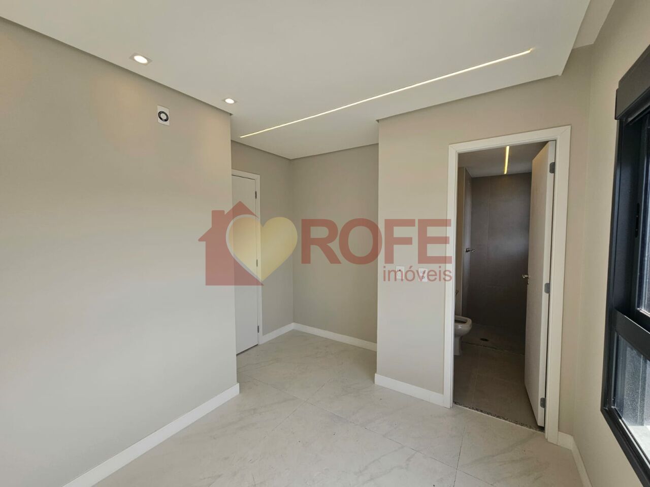 Foto 4 - RF43413