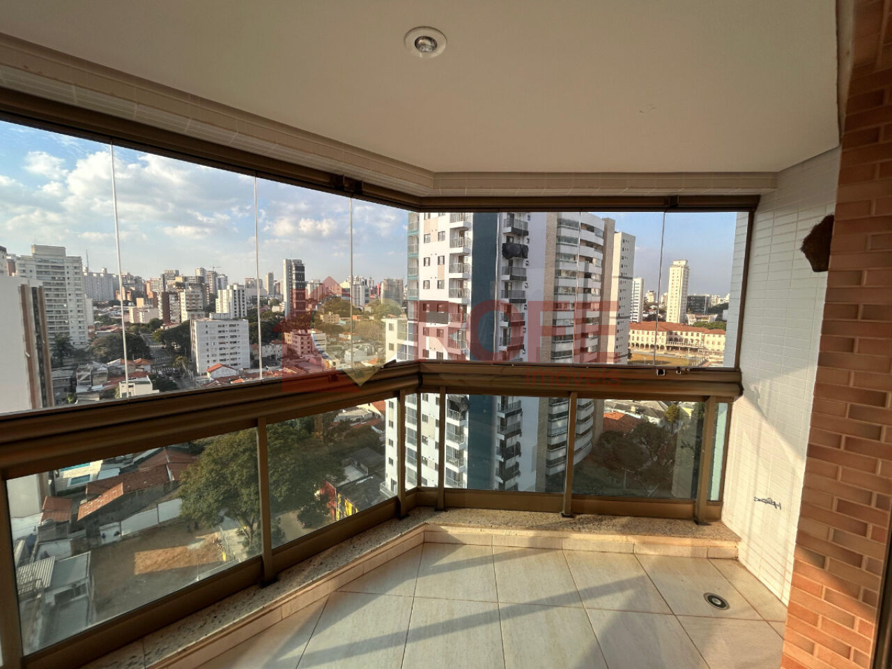 Foto 2 - RF43575