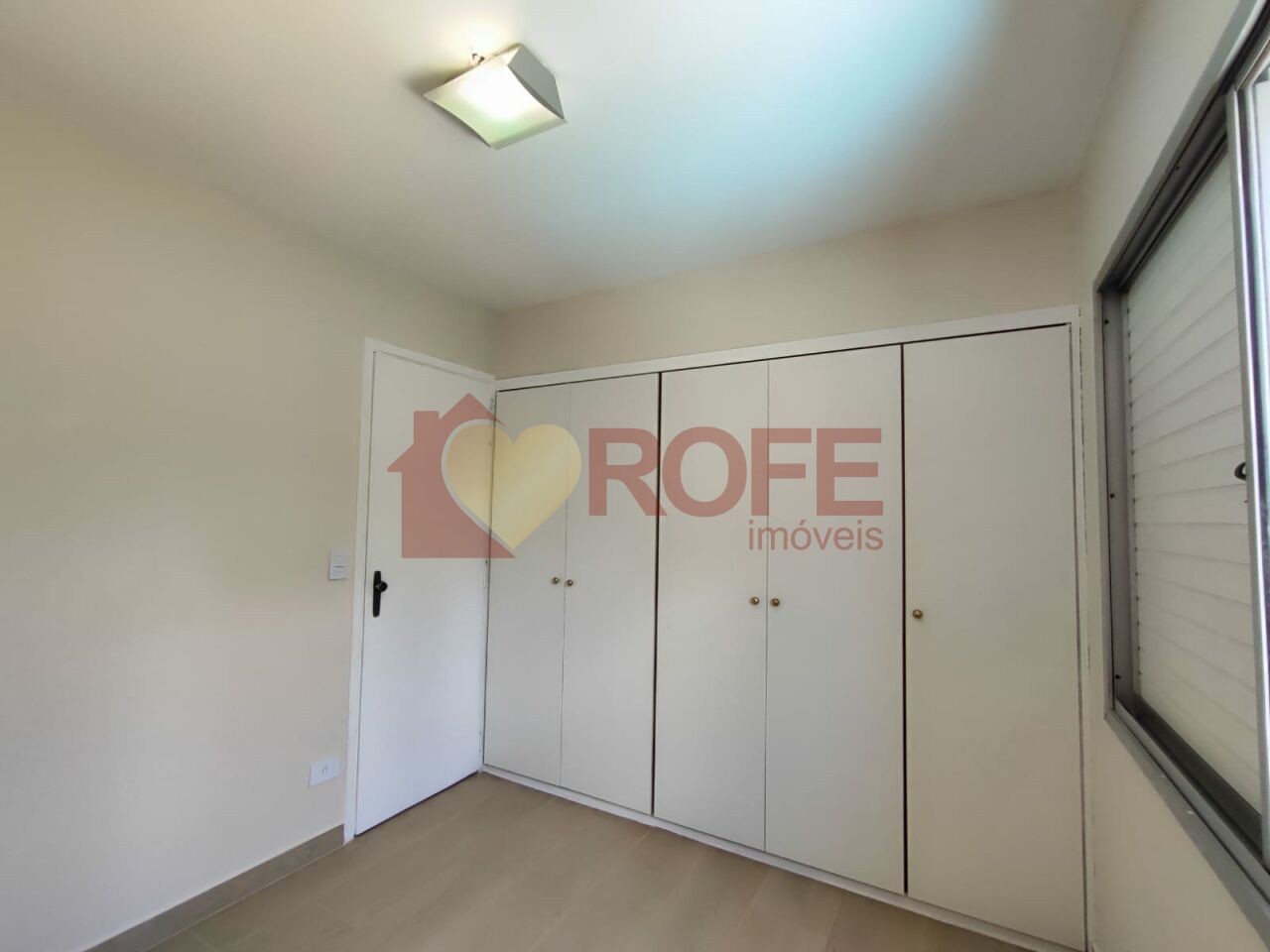 Foto 25 - RF43807