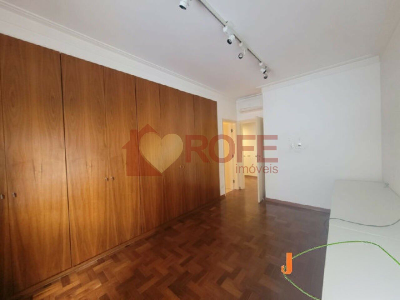 Foto 8 - RF43809