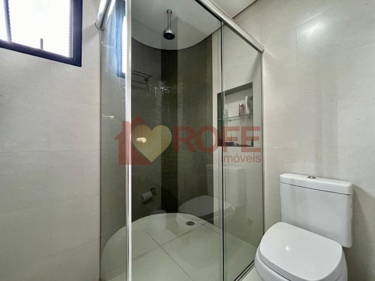 Foto 23 - RF4386