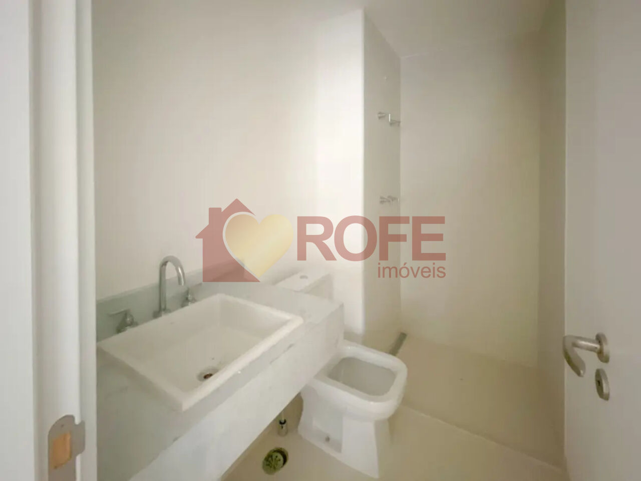 Foto 19 - RF43942