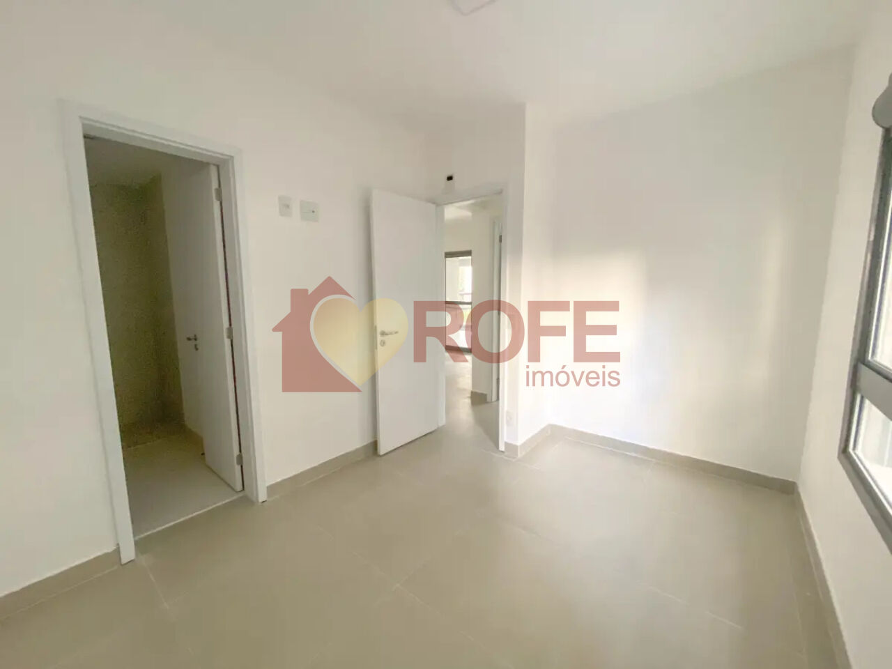Foto 4 - RF43942