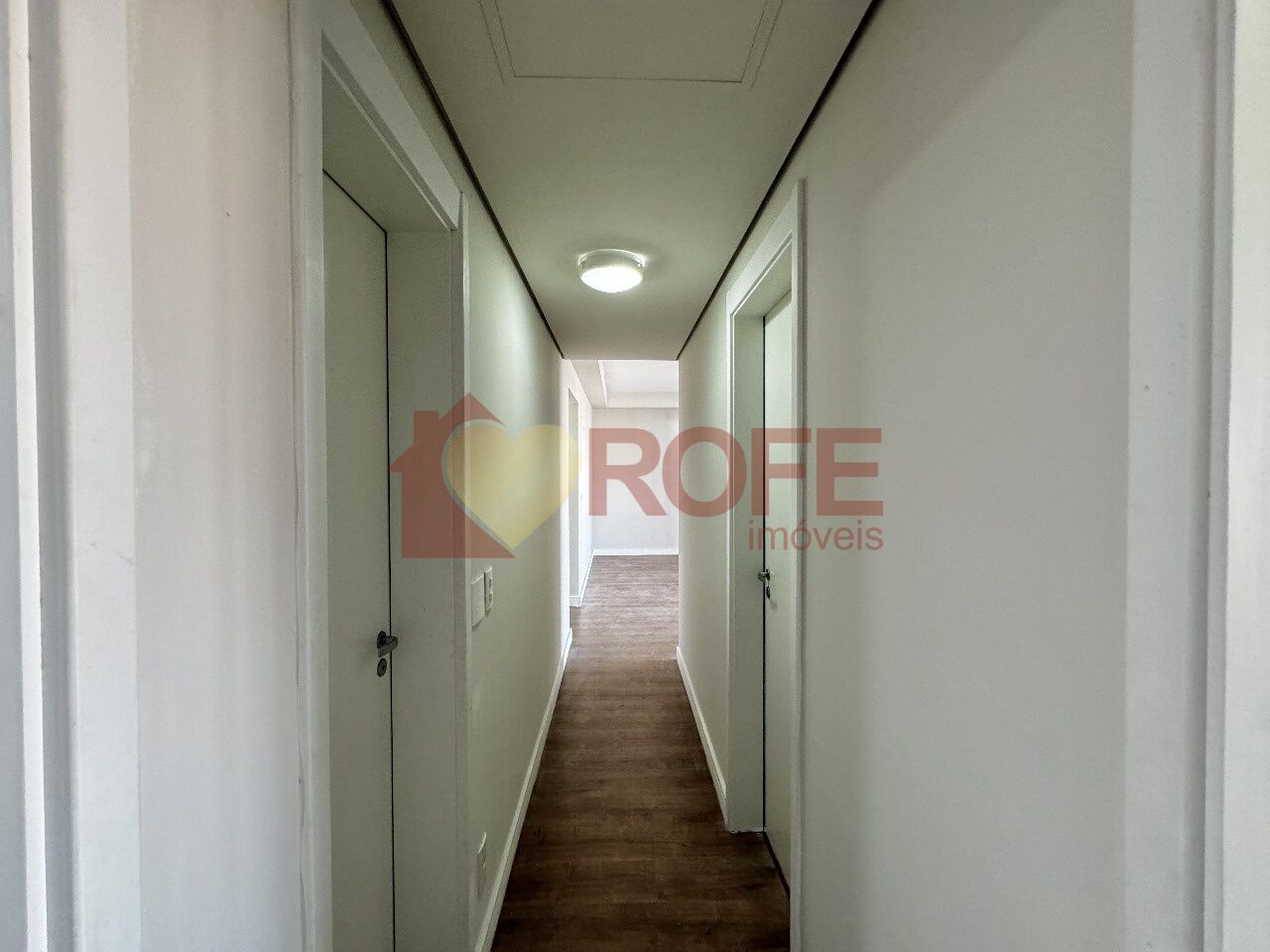 Foto 8 - RF44057