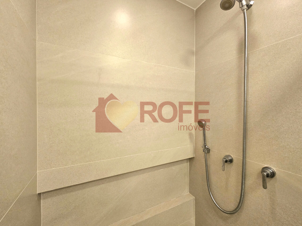 Foto 27 - RF44135