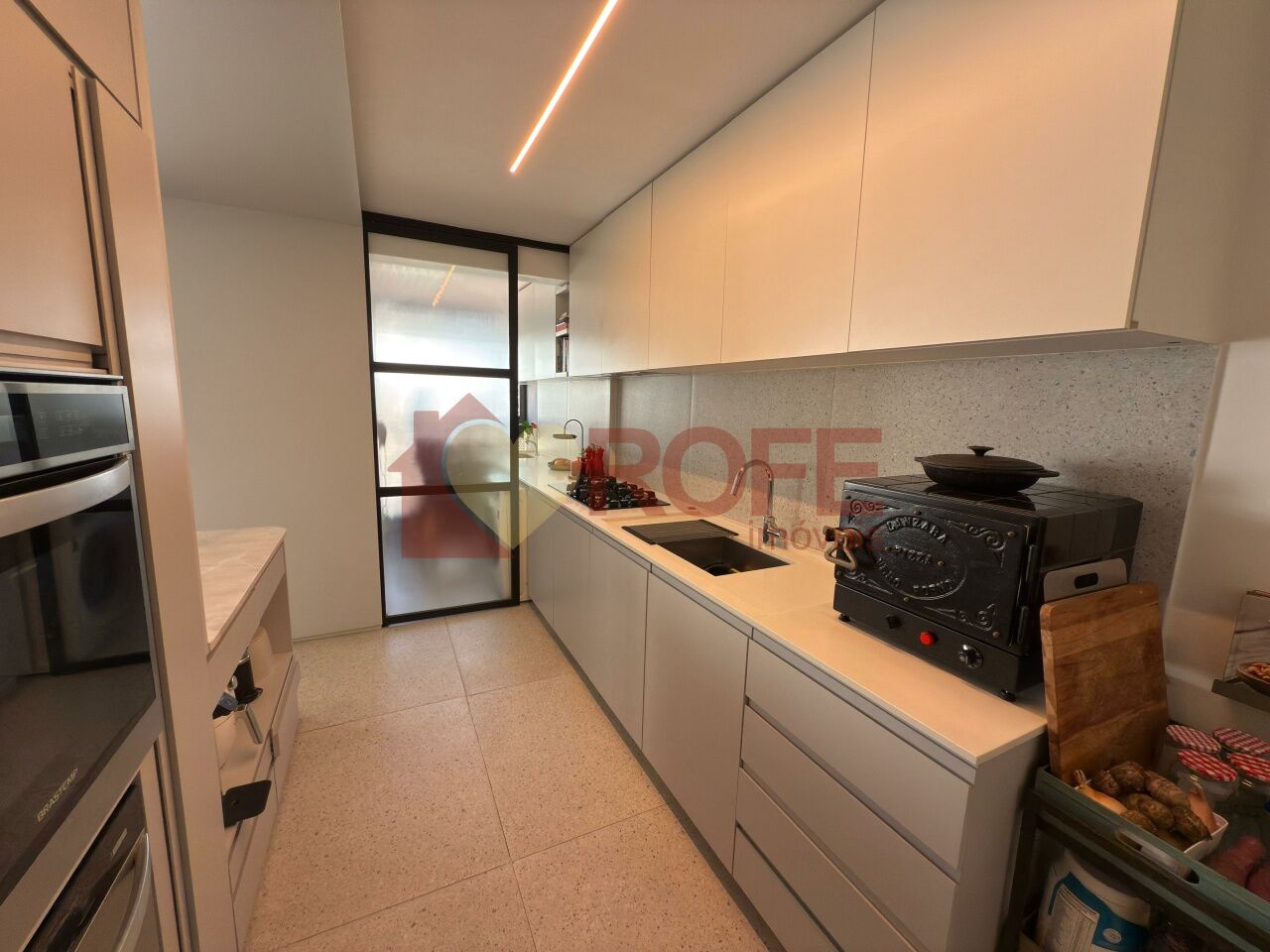 Foto 8 - RF44211