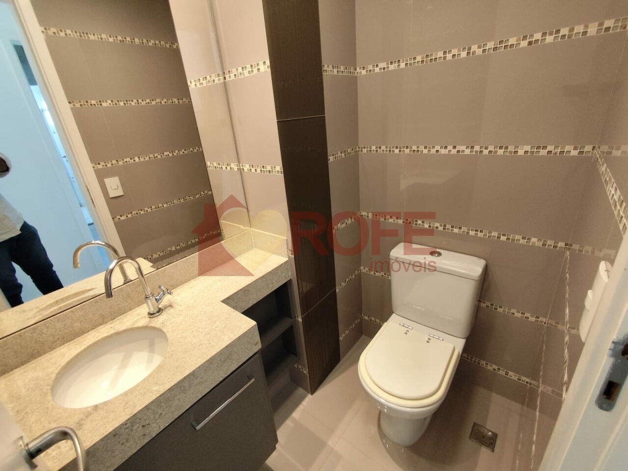 Foto 8 - RF44215