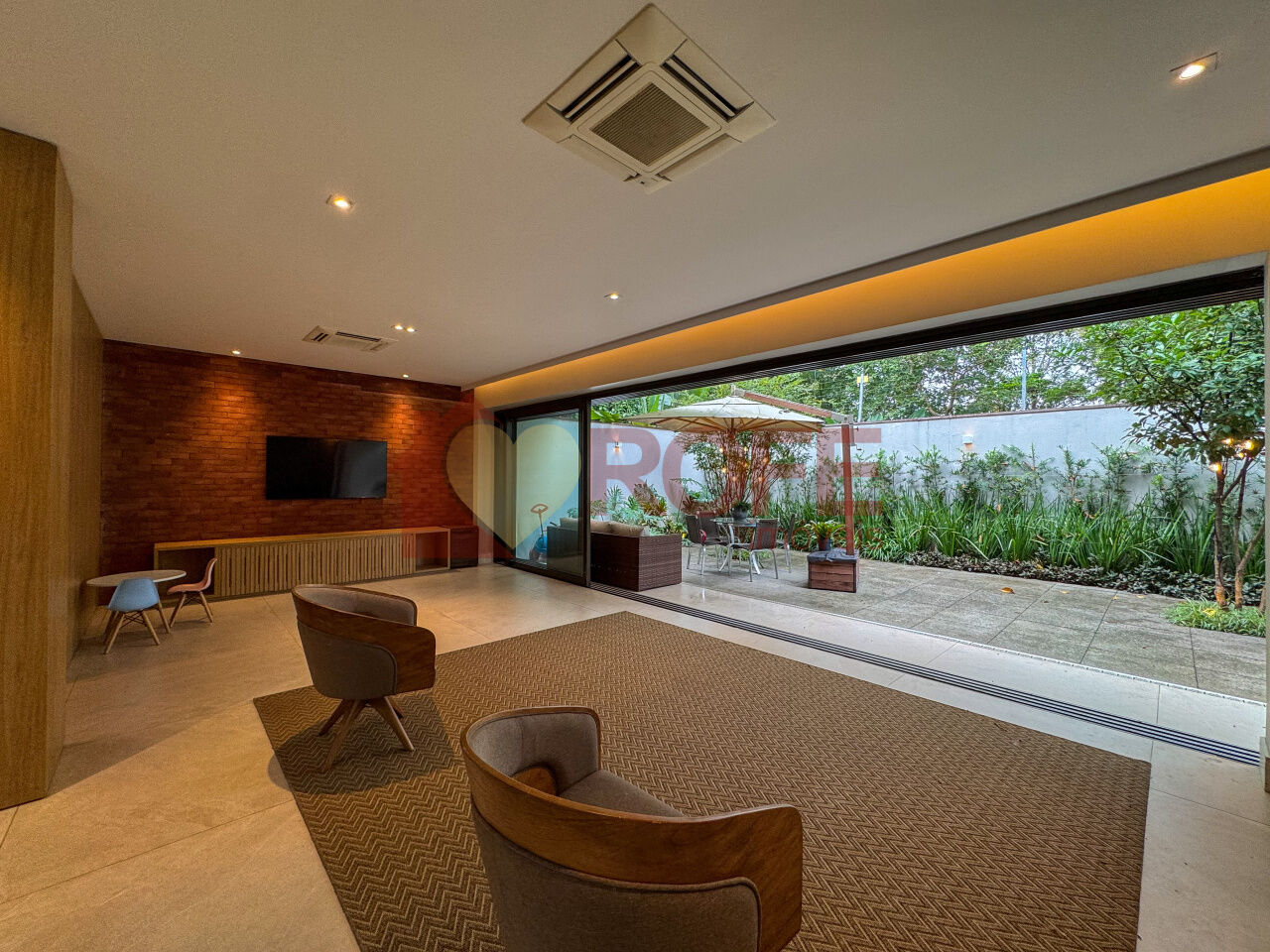 Foto 4 - RF44221