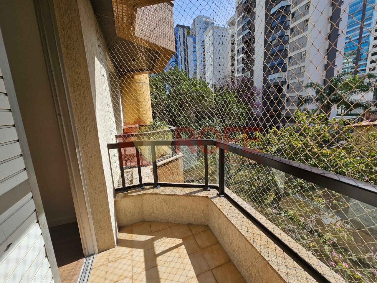 Via Due Macelli, venda, 2 quar