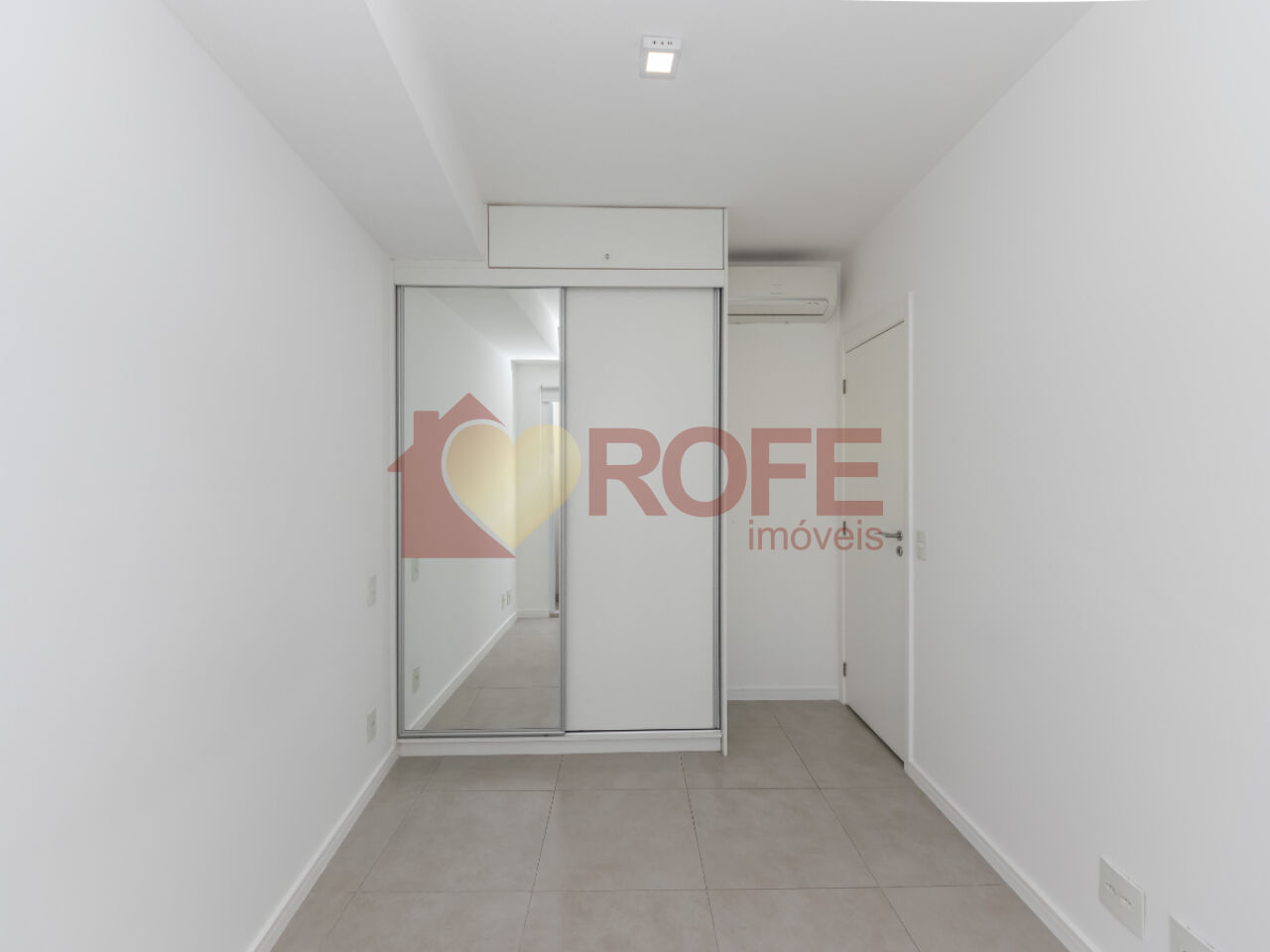 Foto 4 - RF44356