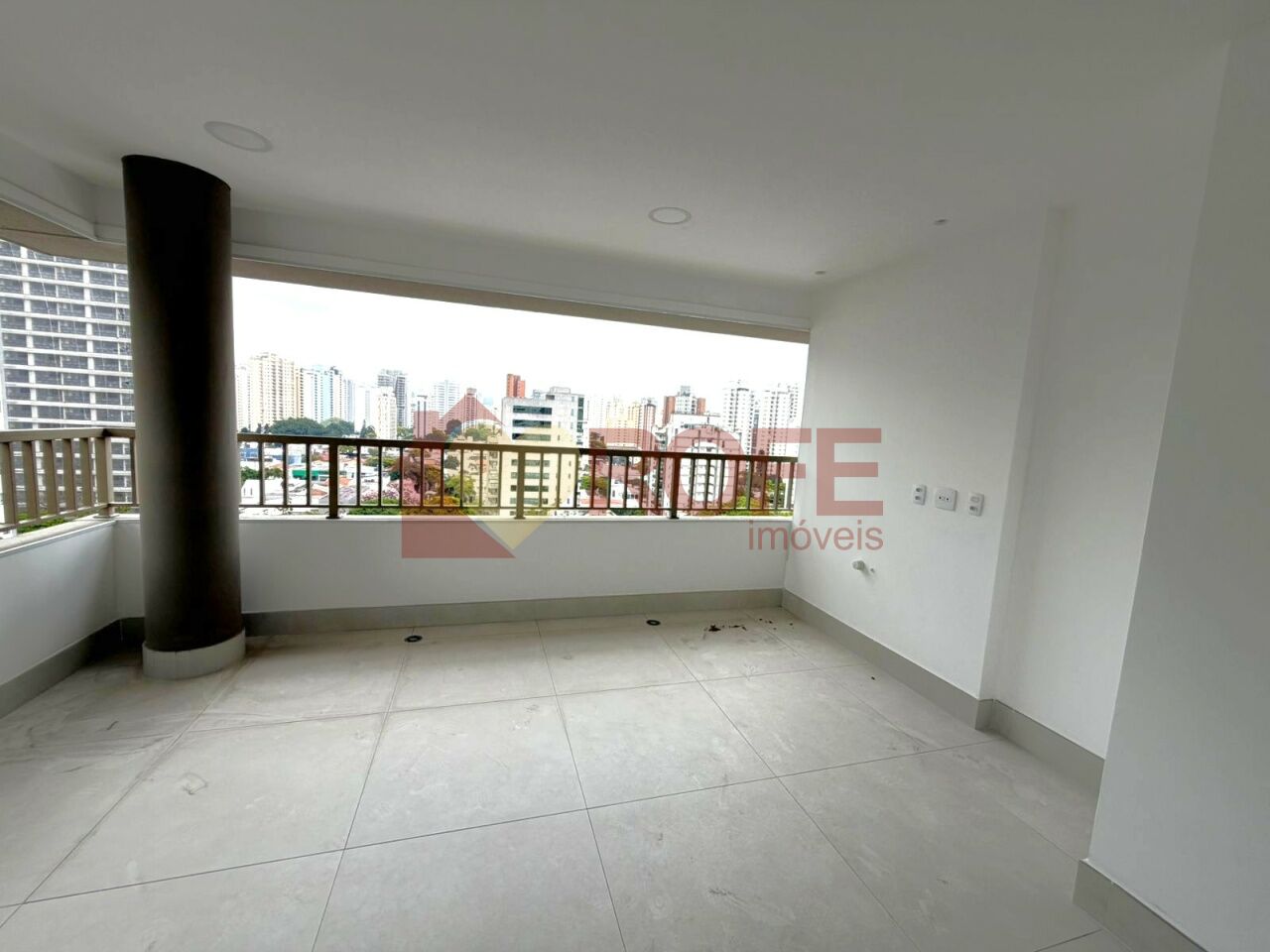 Foto 2 - RF44743