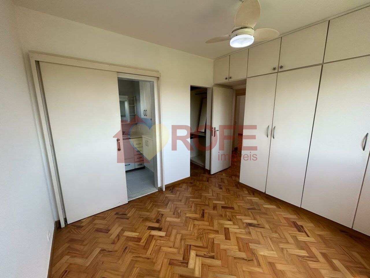 Foto 6 - RF44805