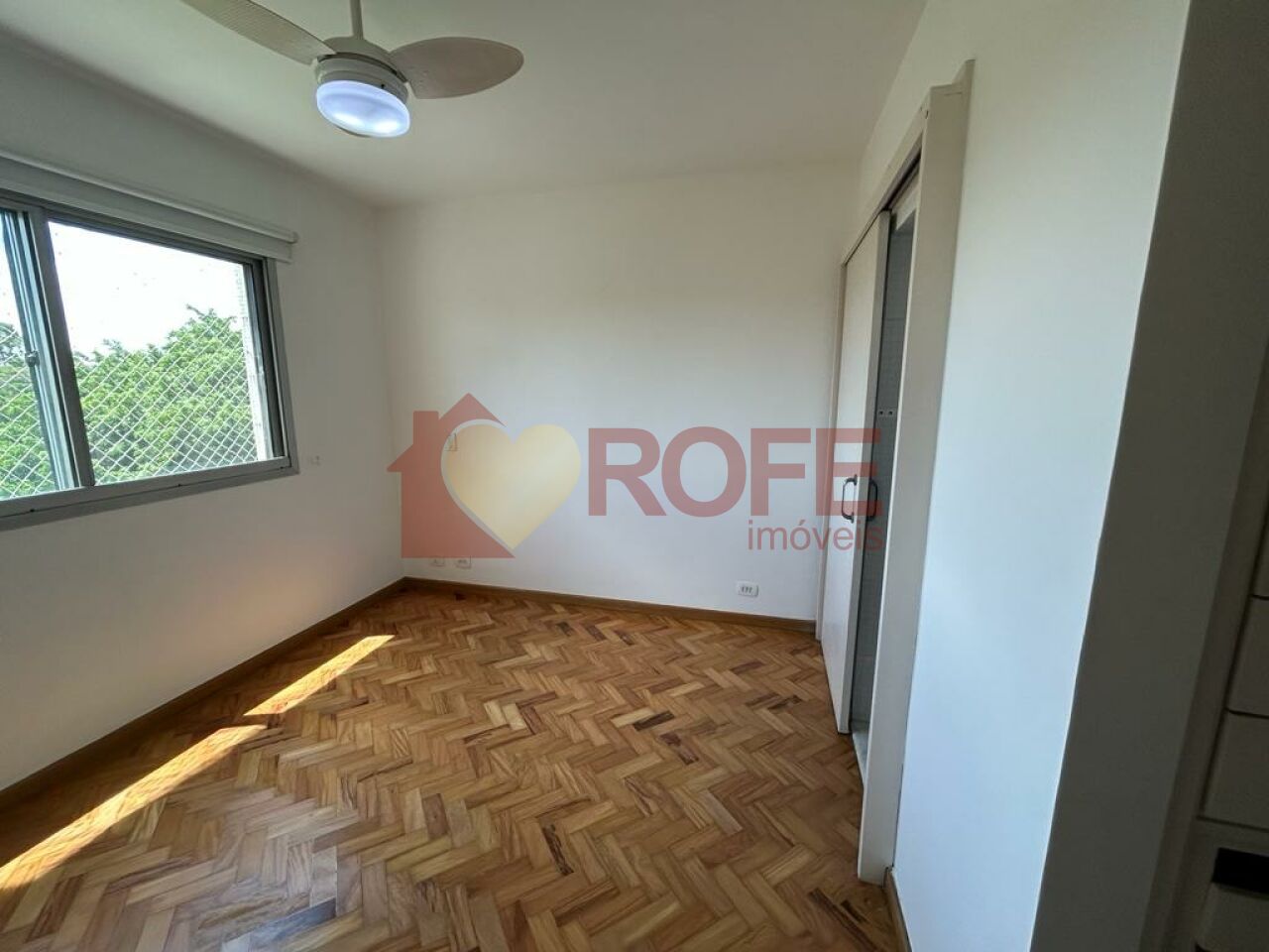 Foto 7 - RF44805