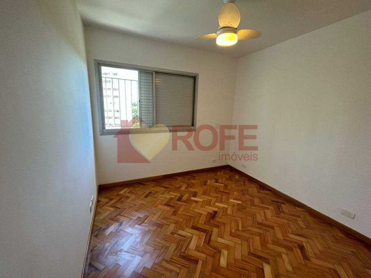 Foto 17 - RF44805