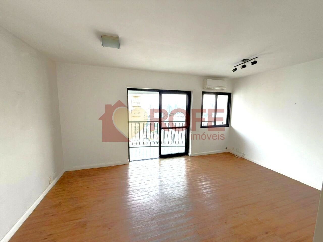 Foto 2 - RF44808