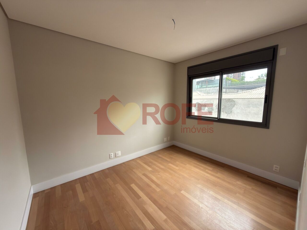 Foto 12 - RF44816