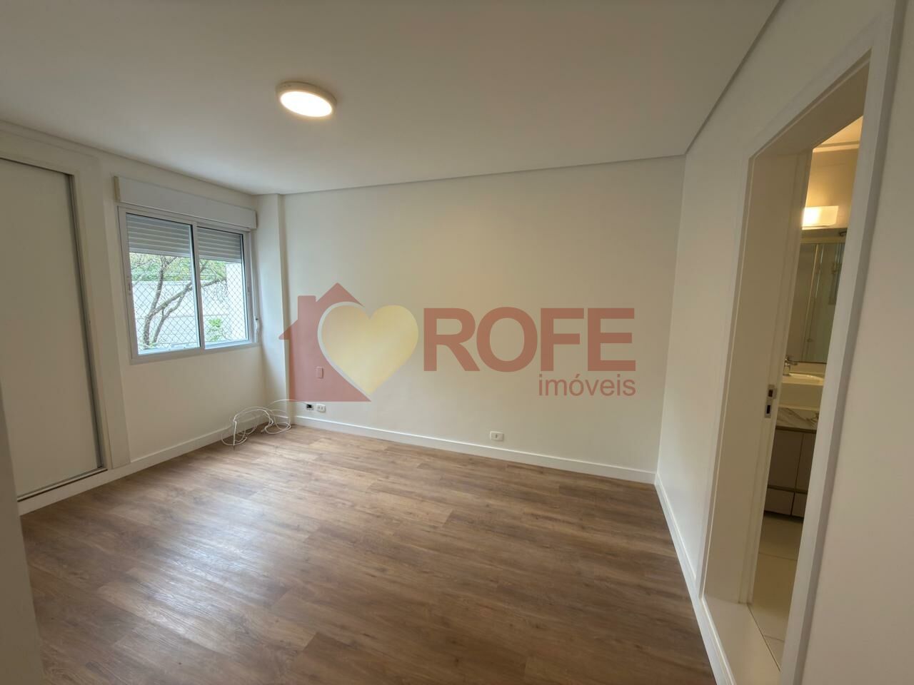 Foto 8 - RF44819