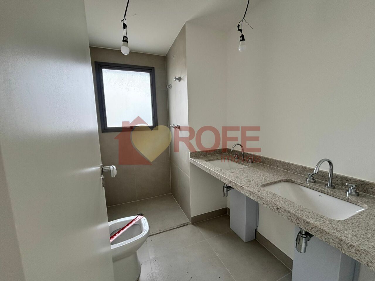Foto 10 - RF44840