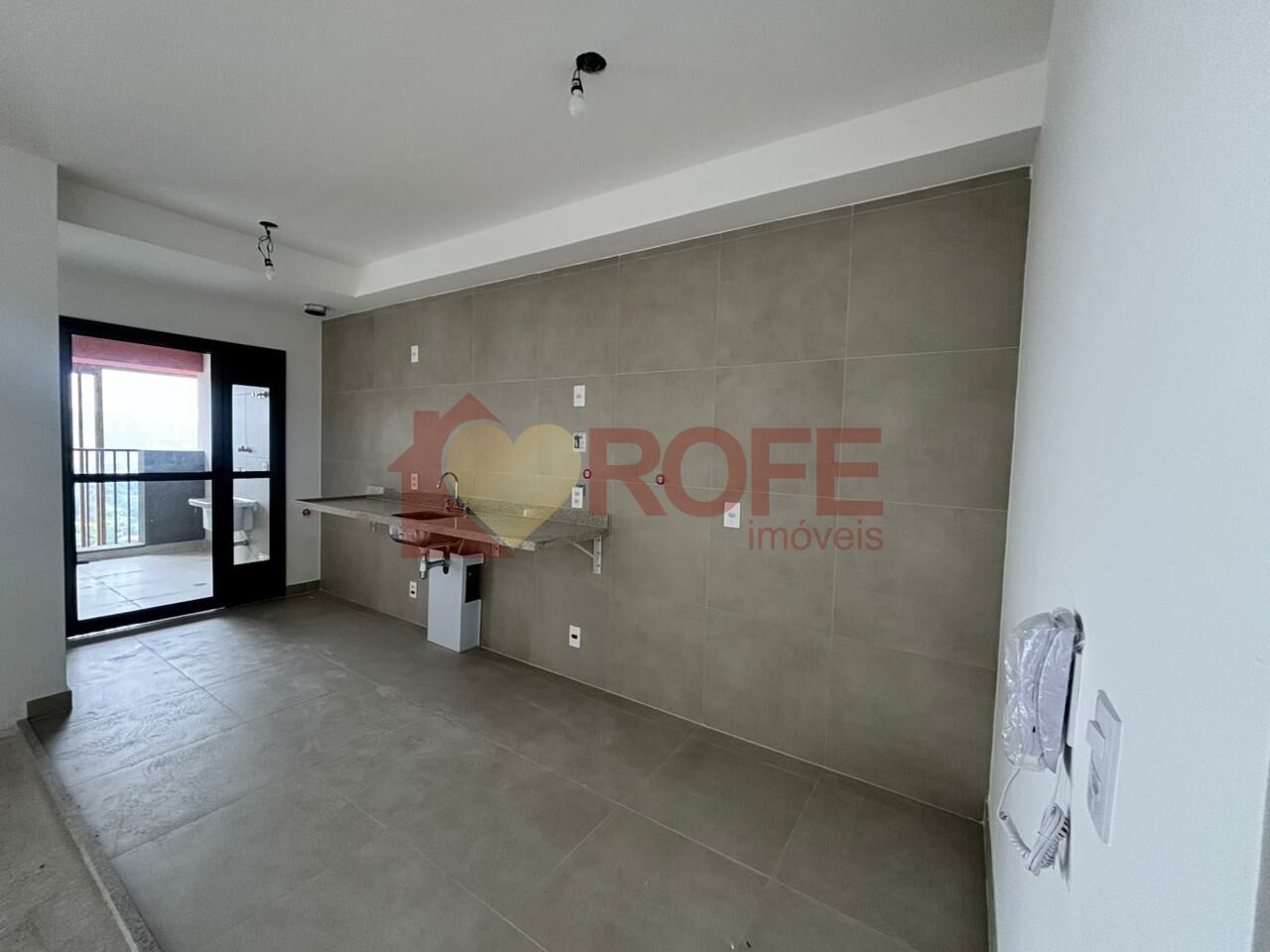 Foto 8 - RF44840