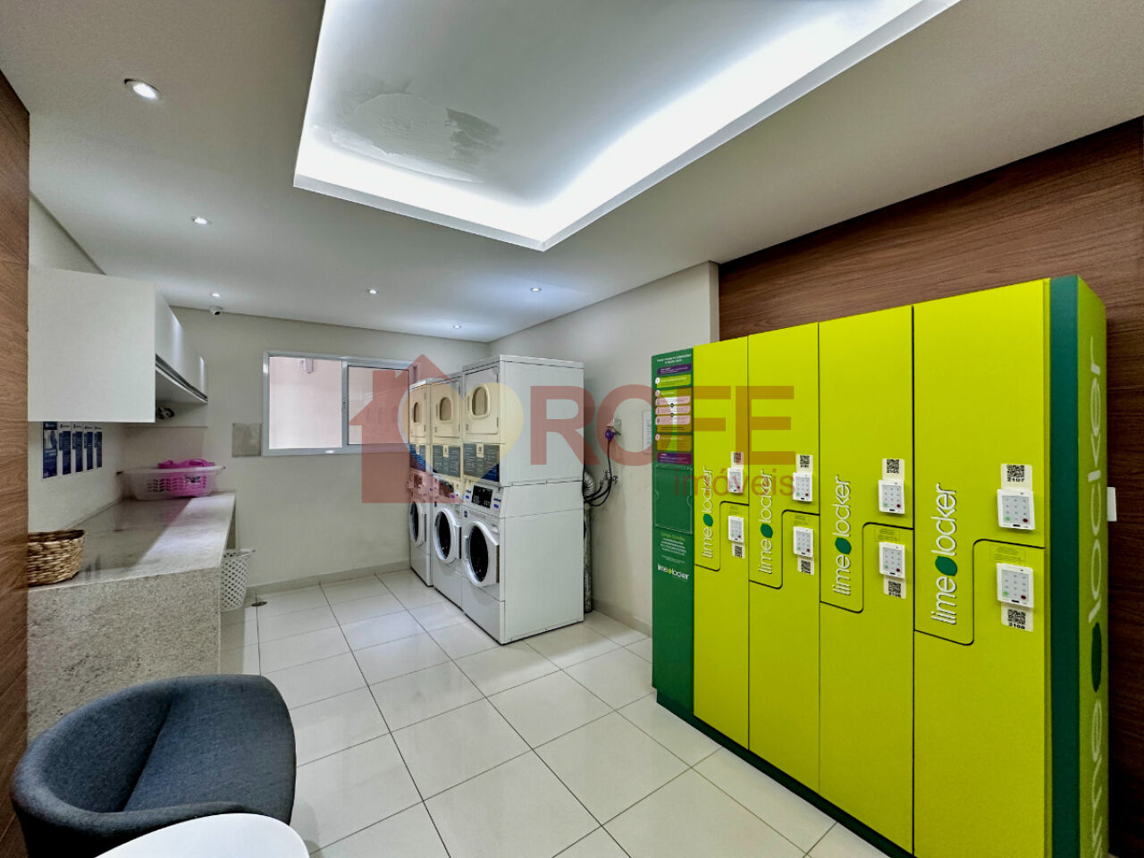 Foto 25 - RF44870