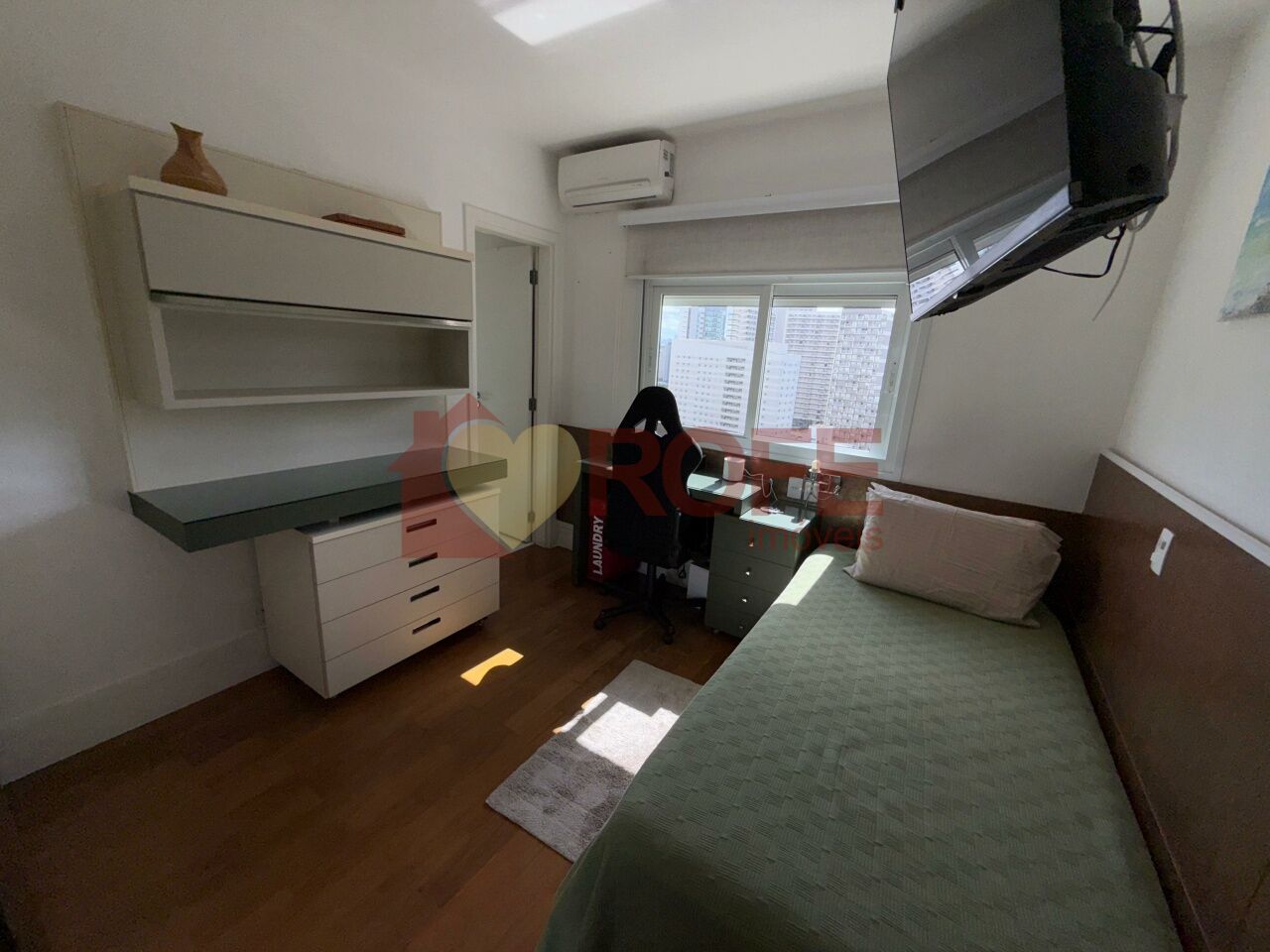 Foto 33 - RF44932