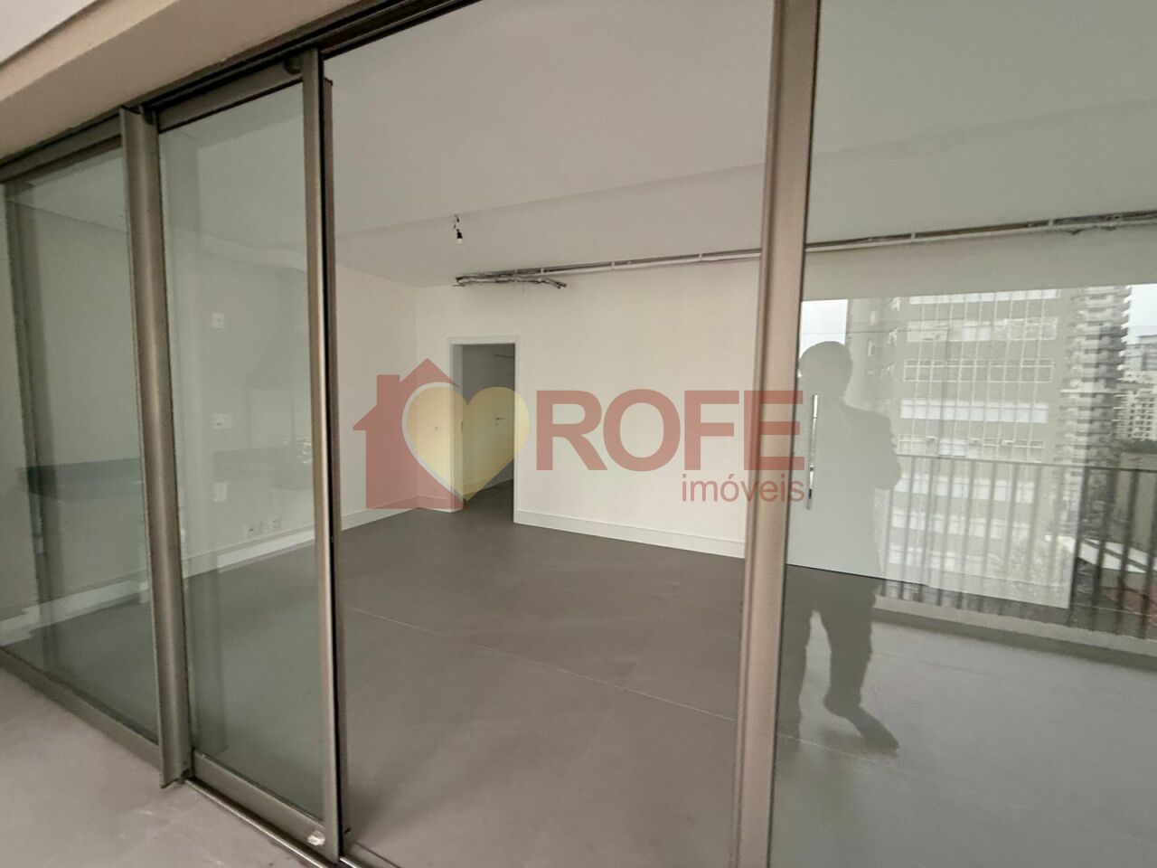 Foto 3 - RF44947