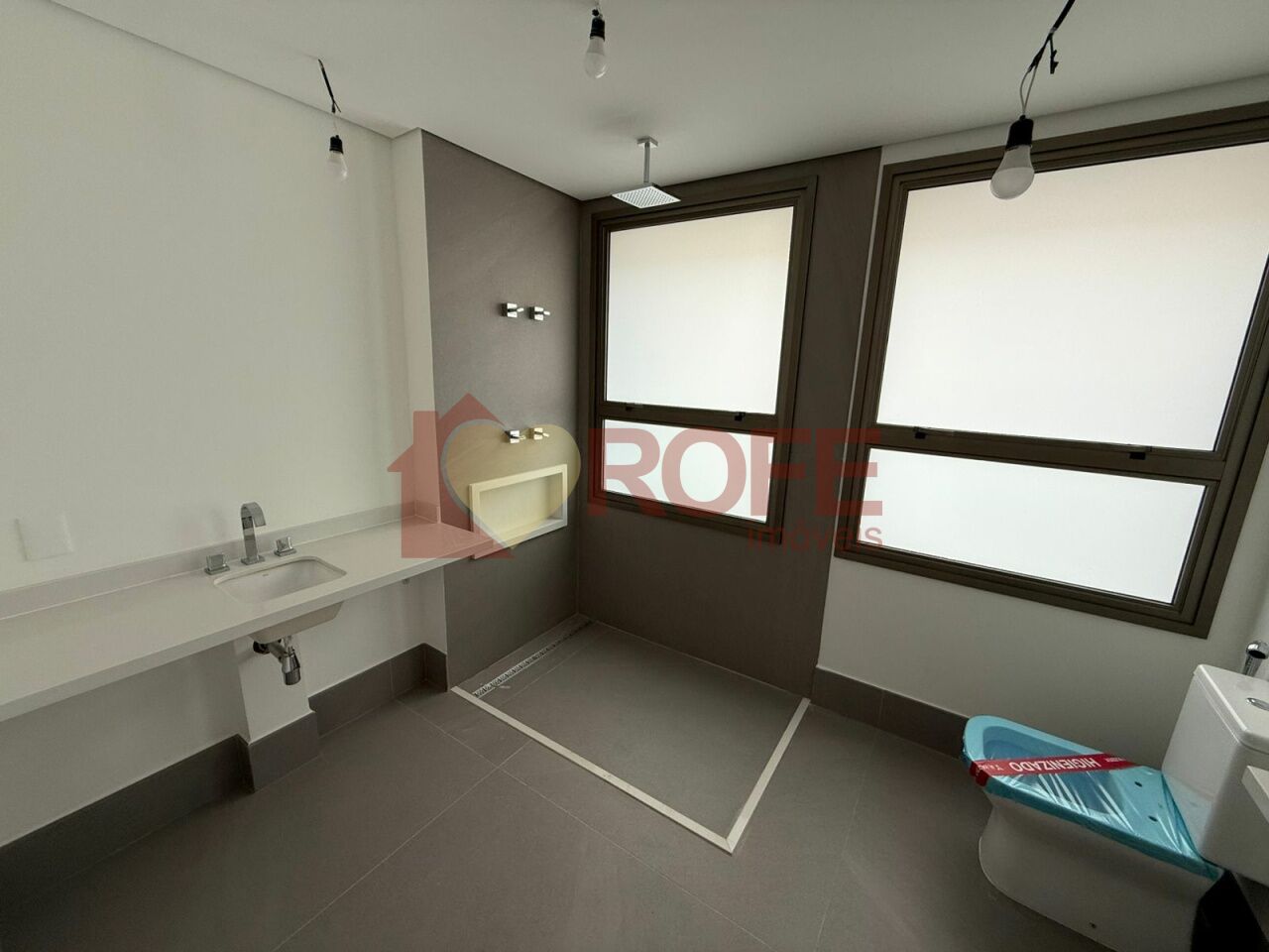 Foto 23 - RF44947