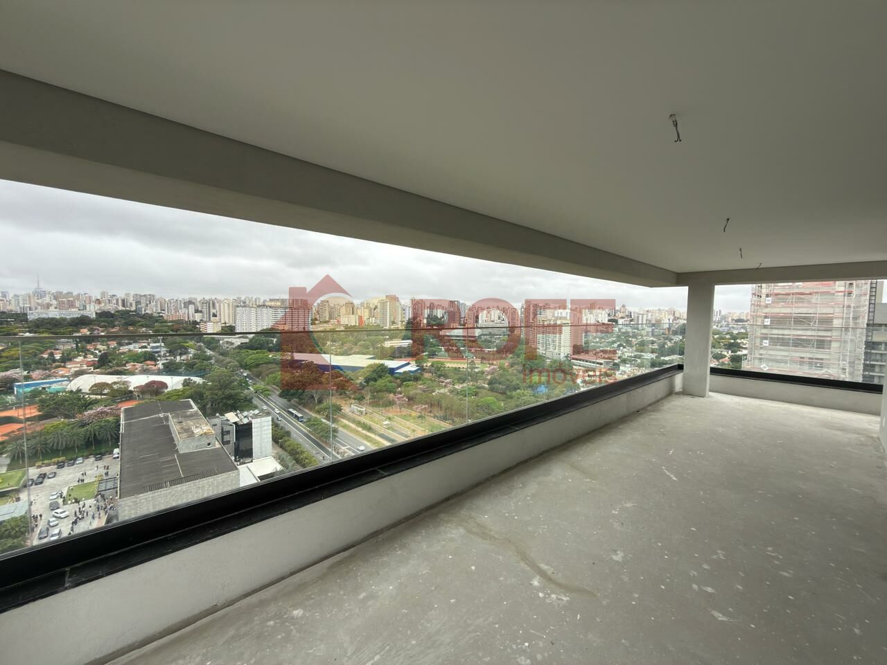 Foto 2 - RF44948